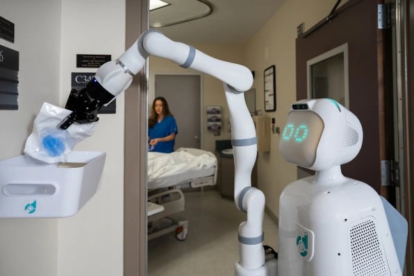 Moxi-by-Diligent-Robotics-outside-patient-room